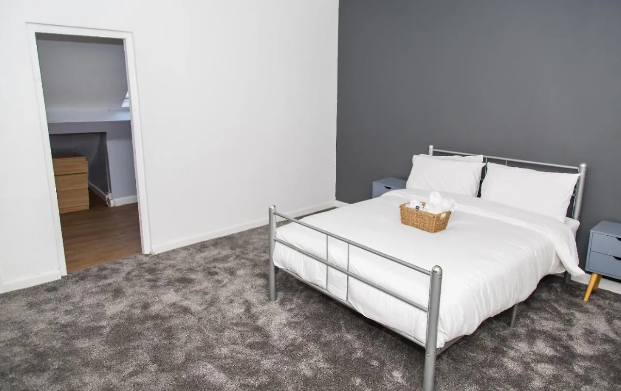 The Kensington House - Contemporary Accommodation In Nottingham 0*,  United Kingdom