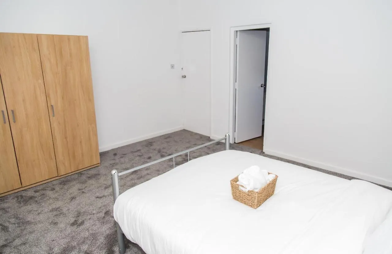 The Kensington House - Contemporary Accommodation In Nottingham