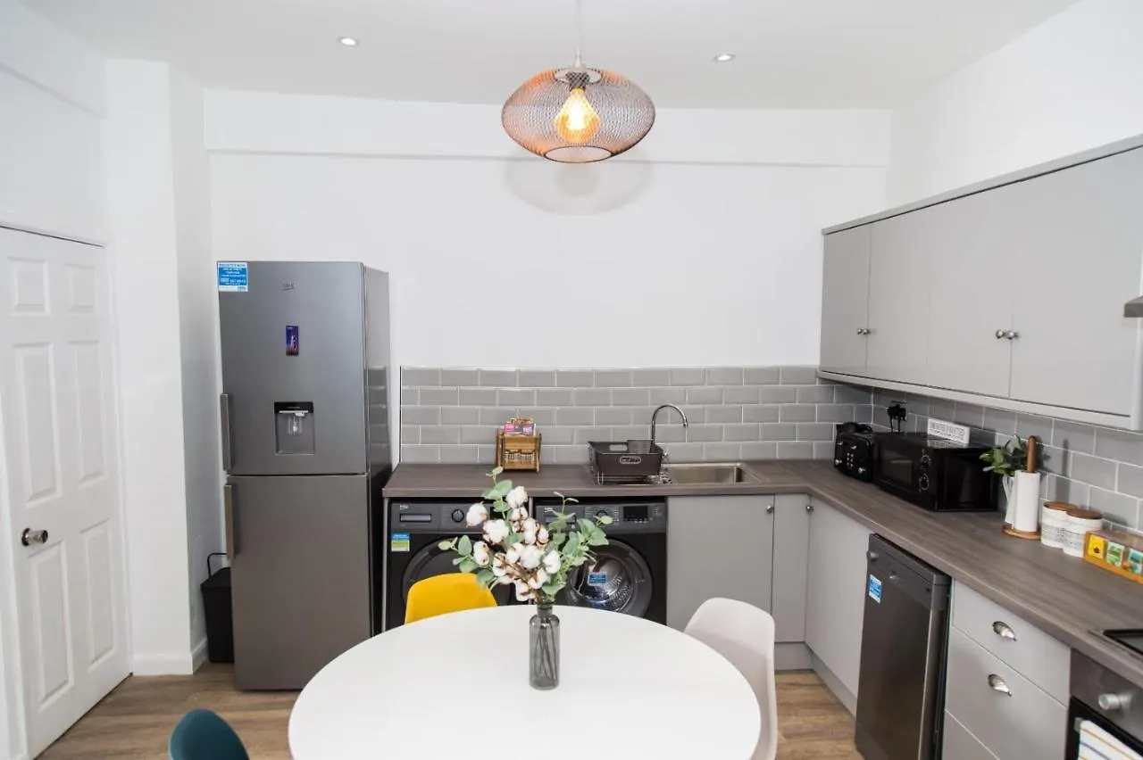 The Kensington House - Contemporary Accommodation In Nottingham United Kingdom